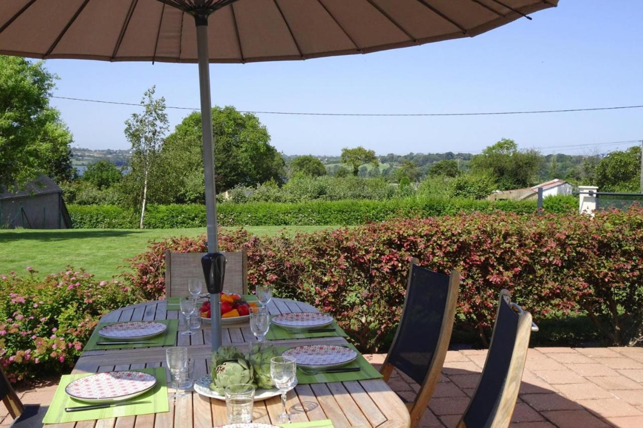Nice Holiday Home With Beautiful Garden, Paimpol Eksteriør billede