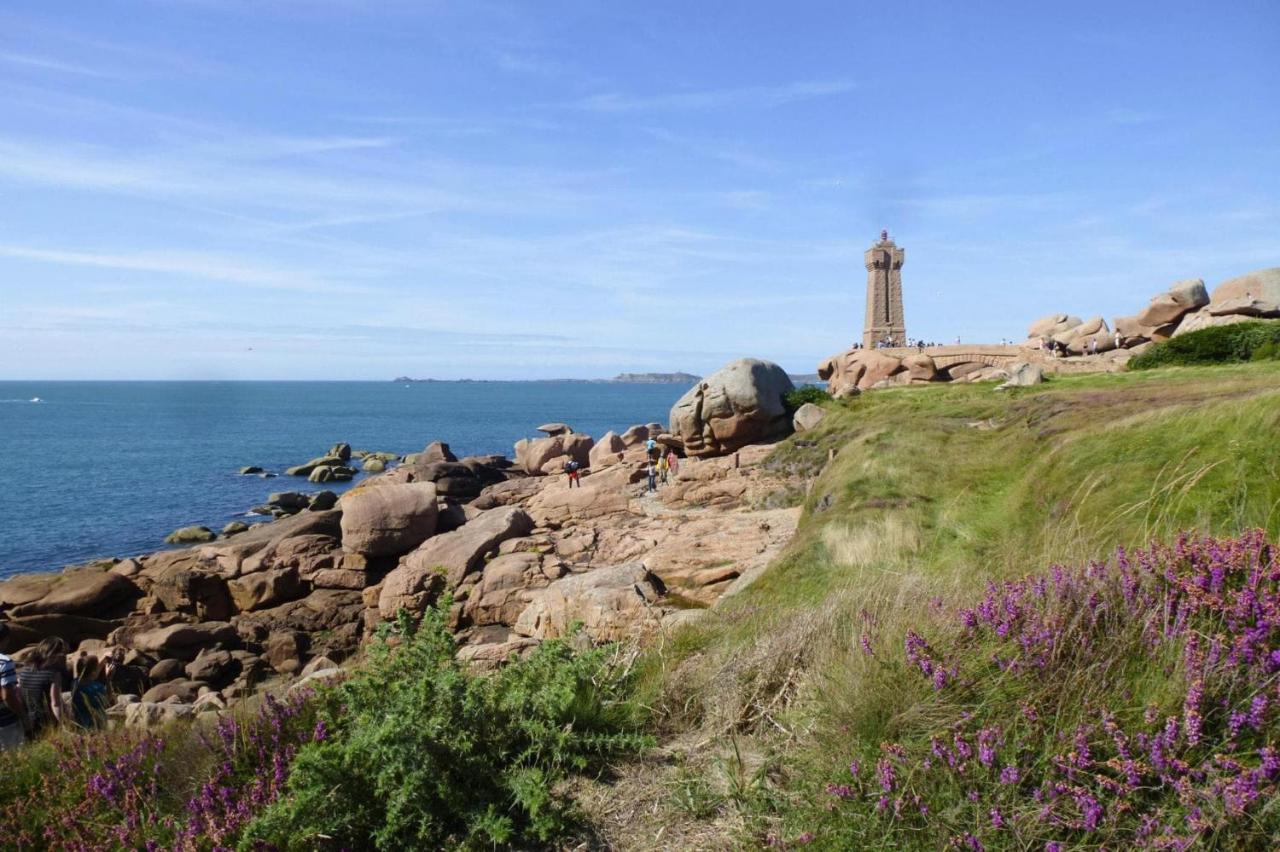 Nice Holiday Home With Beautiful Garden, Paimpol Eksteriør billede